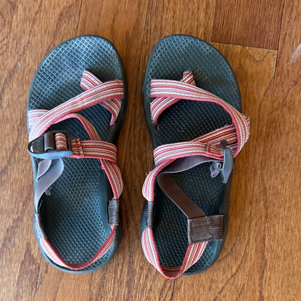 Chaco Women's Strappy Sandals in Red and Black